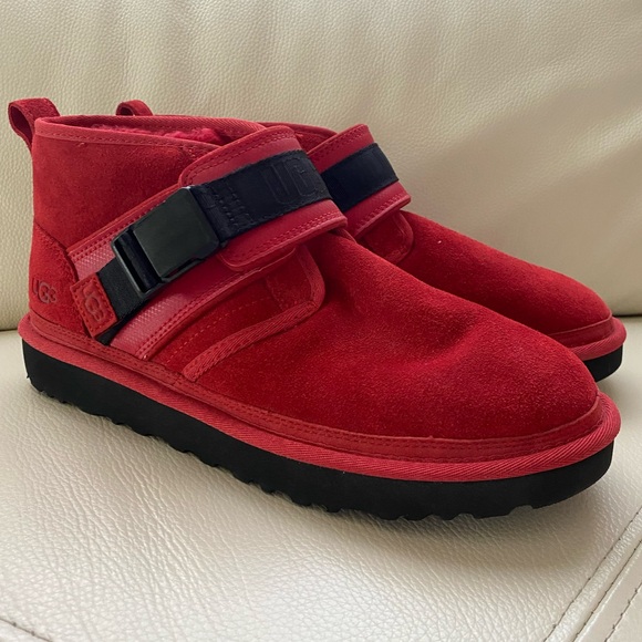 UGG Men's Neumel Snapback Boots in Samba Red - Picture 1 of 11